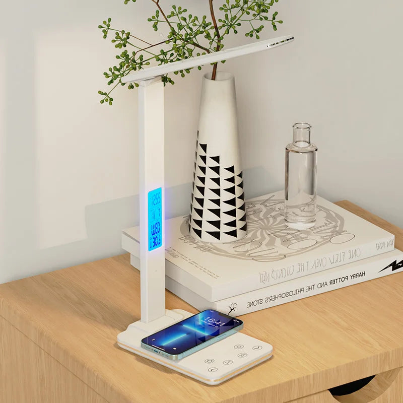 Lampe de bureau LED articulée - Chargeur sans fil et horloge.