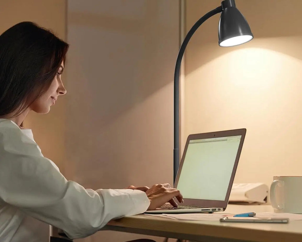 Lampe de bureau LED flexible - Variation et détection auto.