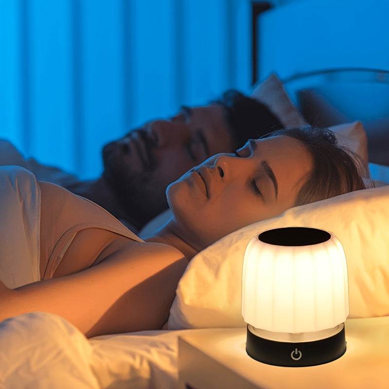 Lampe de bureau en métal — Rechargeable, sans fil, mise en situation