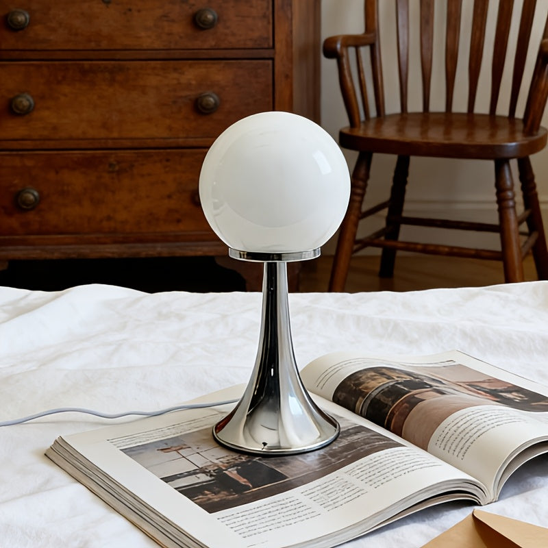 Lampe de bureau boule en verre – Design rétro minimaliste — photo 1