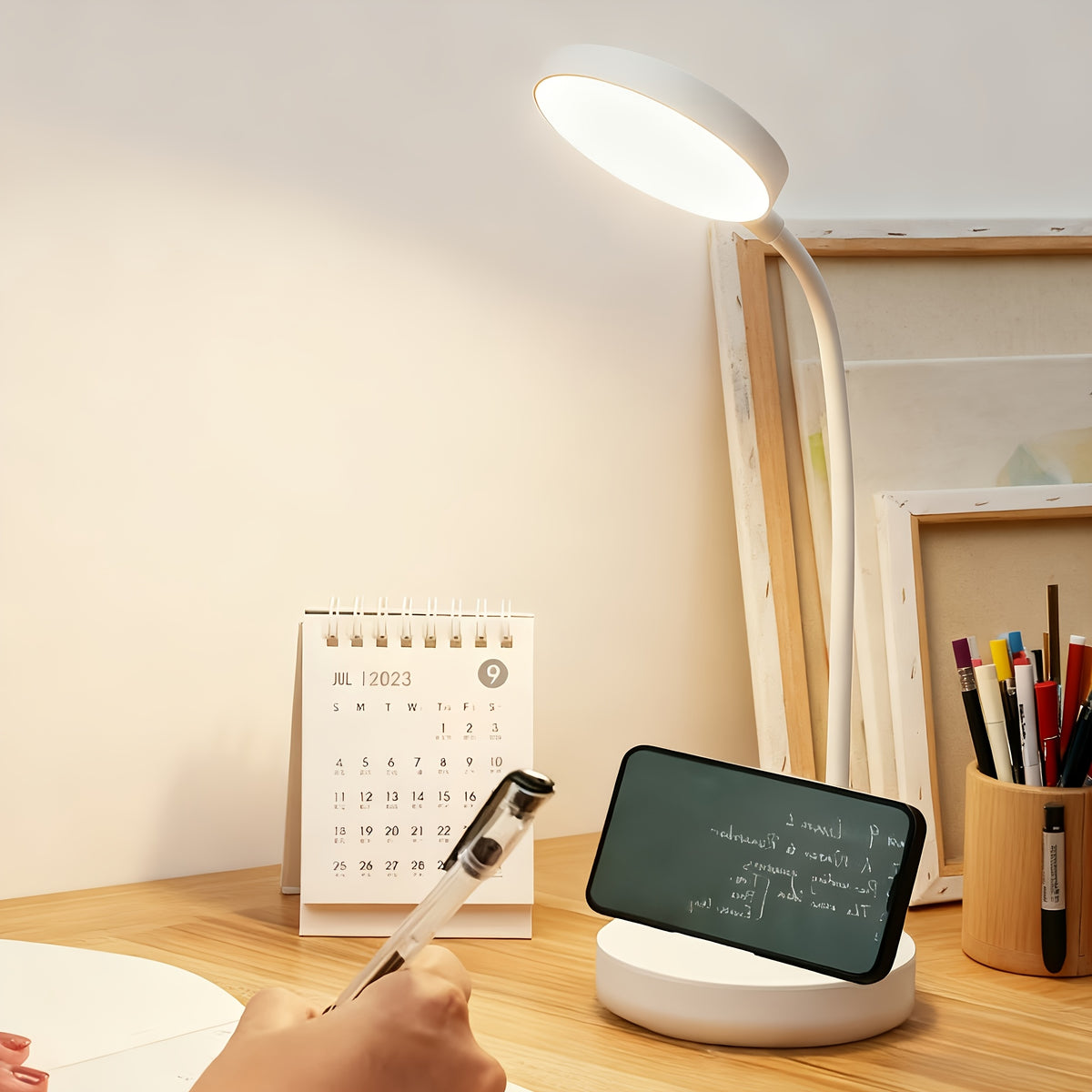 Lampe de bureau col de cygne blanche à socle porte-téléphone