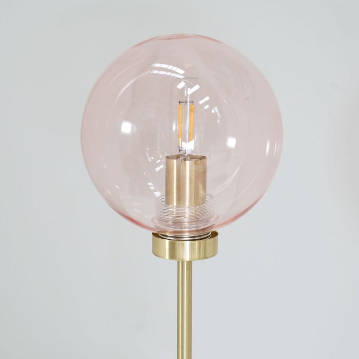 Lampe de bureau dorée globe verre rose - Élégance glamour — photo 2