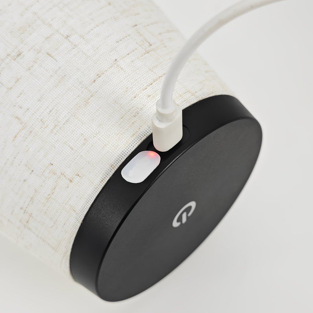 Lampe de bureau nomade à coiffe de lin, quatre finitions