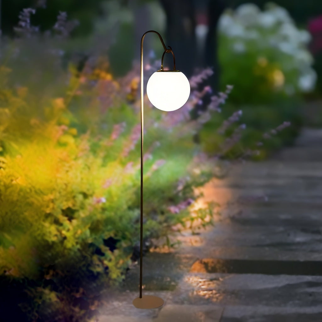 Lampe de bureau solaire à globe opale sur crosse en fer