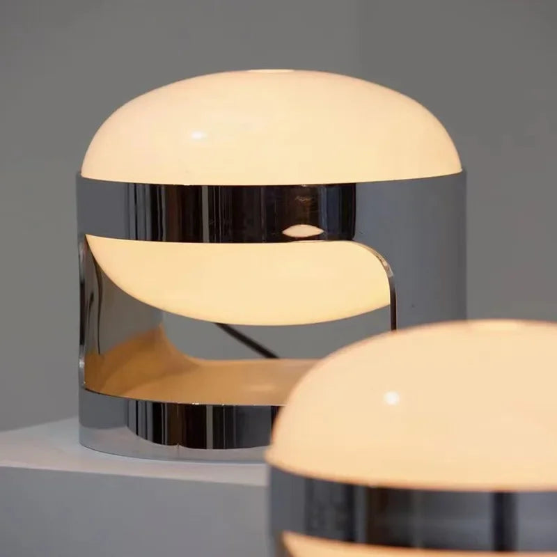 Lampe de chevet design champignon — Lumière douce et chic — photo 3