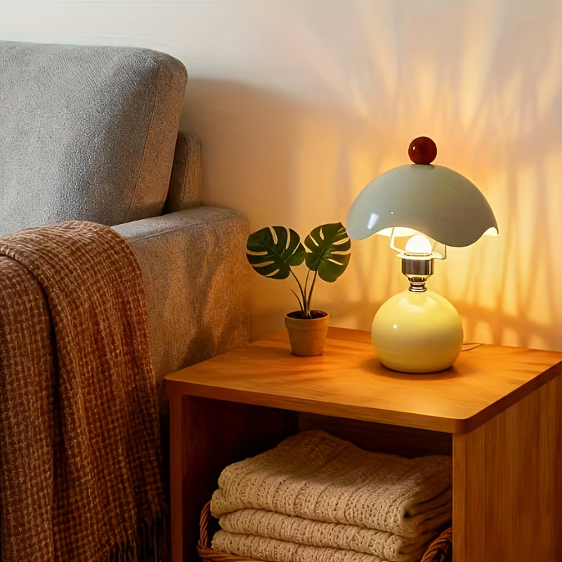 Lampe de chevet vintage abat-jour parapluie – Design unique — photo 4 Image