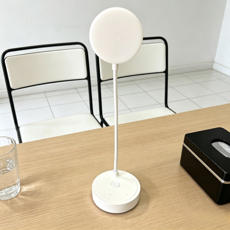 Lampe de bureau blanche à tige flexible, variation continue