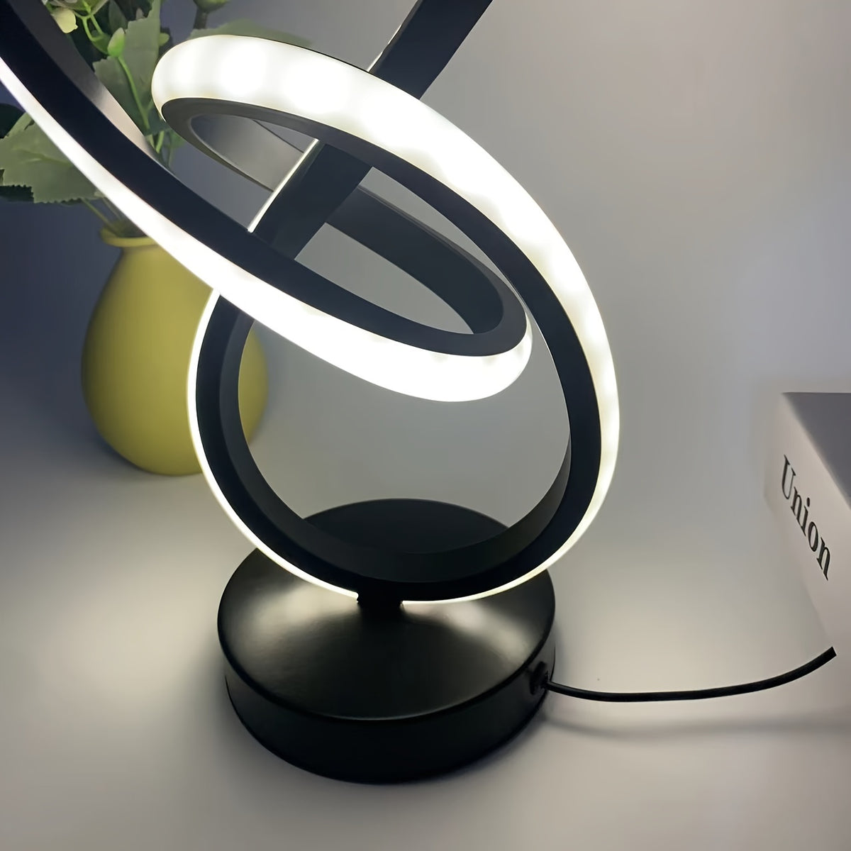 Lampe de bureau nœud LED noire ou blanche, trois teintes