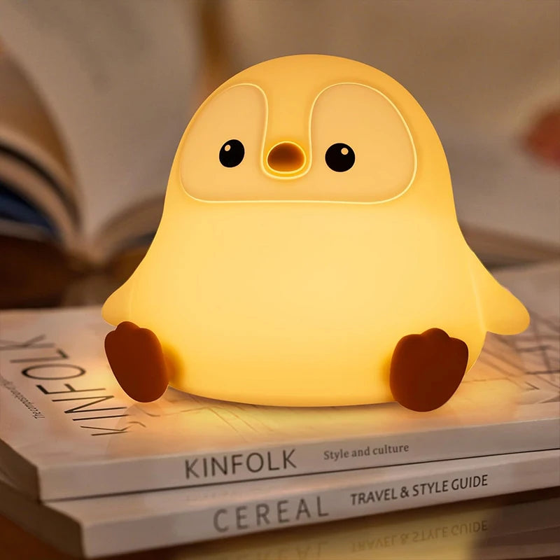 Veilleuse pingouin en silicone - LED tactile rechargeable — photo 2 Image